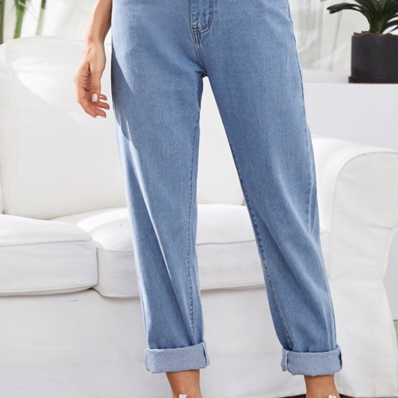 High Rise "Mom" Jeans - Picture 6 of 7